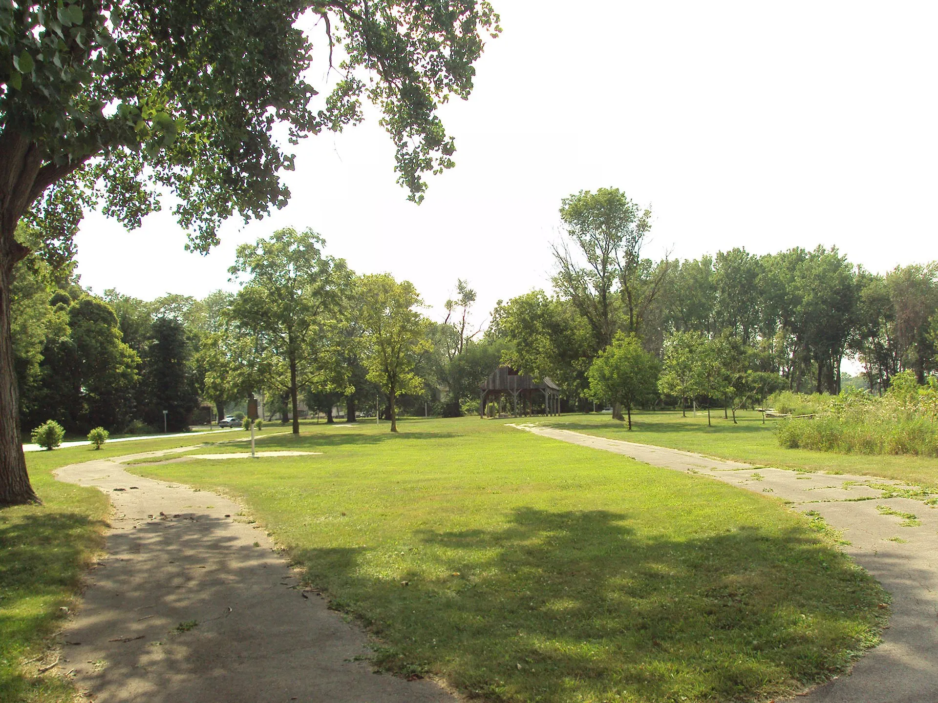 walking trail wraps around battlefield