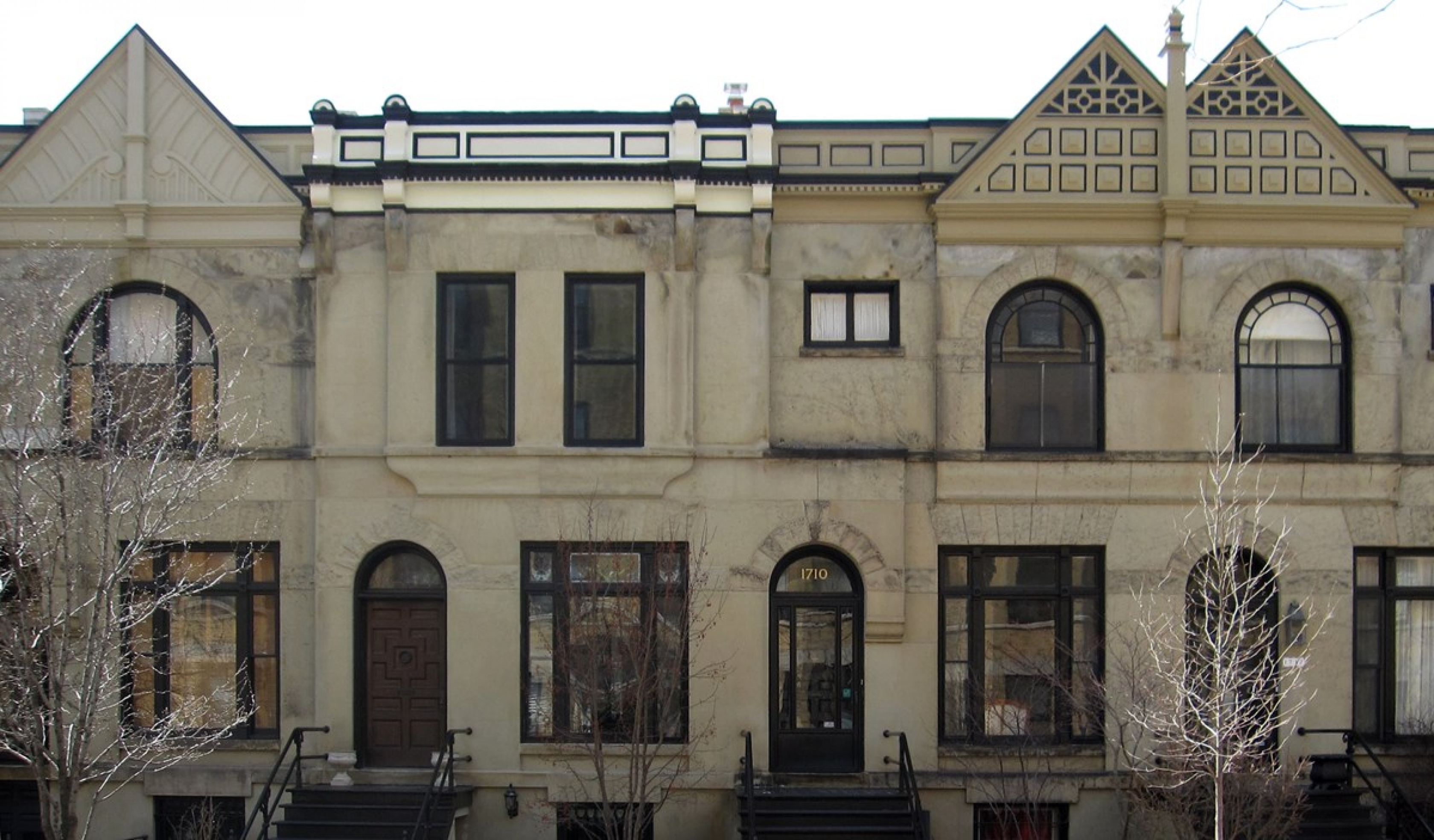 Exterior of Henry Gerber House in Chicago, IL 
