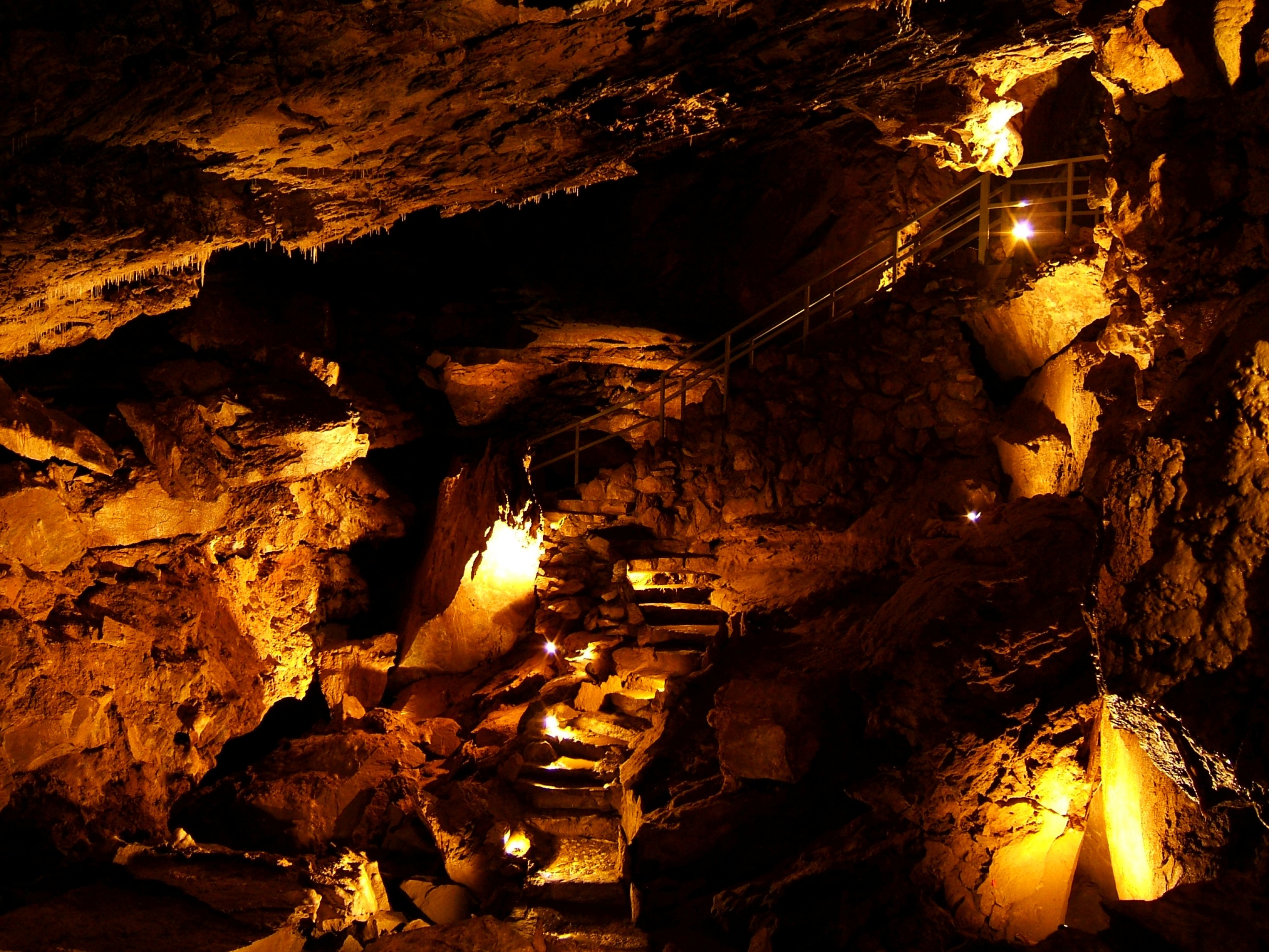Sala de fantasmas en el Monumento Nacional Cuevas de Oregon.